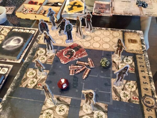 DEAD OF WINTER: WARRING COLONIES - Image 2