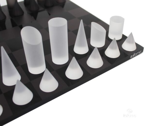 PL3CS (3) PLEXIGLASS CHESS SET  PL3CS - Image 3