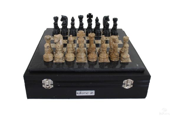 1009 4 NATURAL STONE AND MARBLE CHESS SET 1009 - Image 1