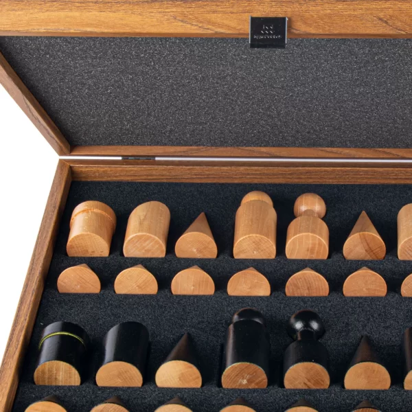 Bauhaus Style Black & White Chess Set - 40x40cm with 8.5cm King Chessmen SD50BLA - Image 3