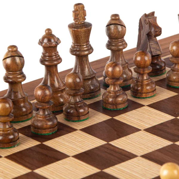 Walnut Chess Set - 40x40cm with Staunton Chessmen (8.5cm King) SW42B40K - Image 4